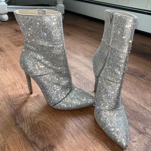 ! S O L D ! Steve Madden Winona Booties